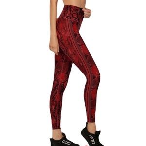 Lorna Jane cobra legging